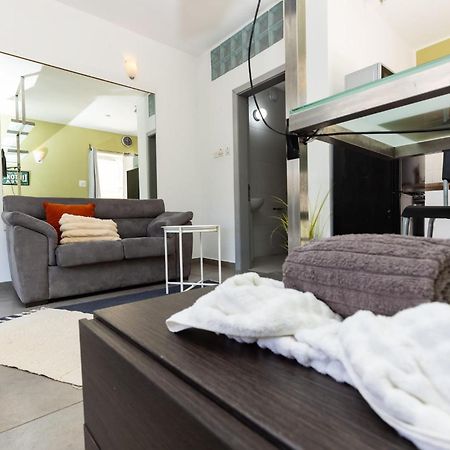 Pinewood Apartment Saint Julian's Екстериор снимка