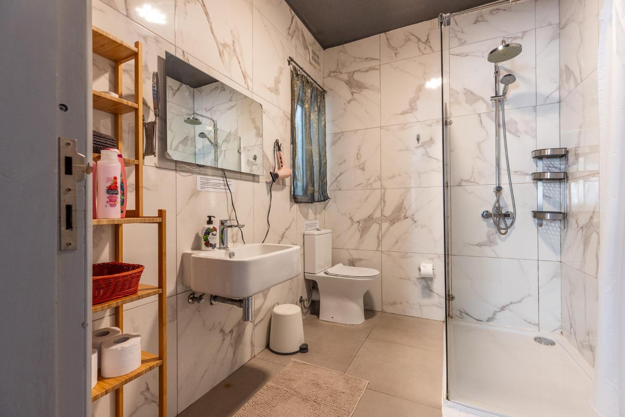 Pinewood Apartment Saint Julian's Екстериор снимка