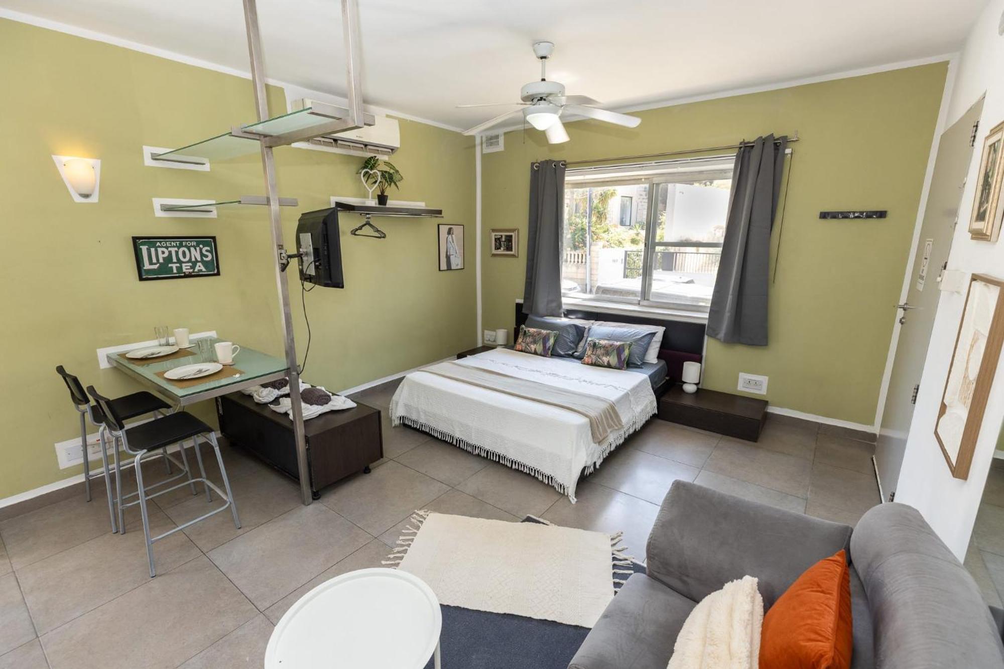 Pinewood Apartment Saint Julian's Екстериор снимка
